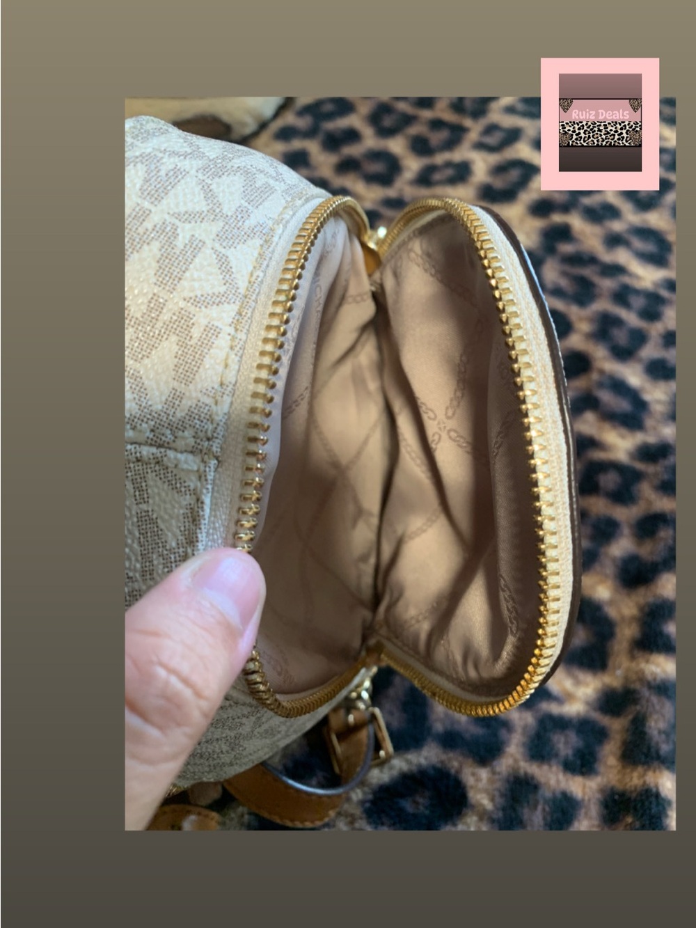 🤍🤎Michael Kors Cream Mini Logo Backpack with Tan Trim - Picture 6 of 7